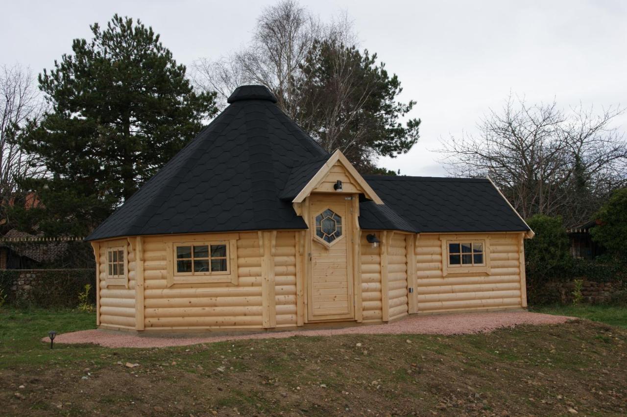 Les Cabanes Du Grand Nord Pradines  Екстер'єр фото