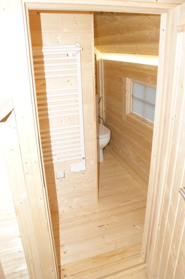Les Cabanes Du Grand Nord Pradines  Екстер'єр фото